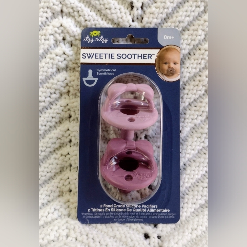 Itzy Ritzy Sweetie  Soother Food Grade Silicone Pacifiers 0+ Months Lilac Bows